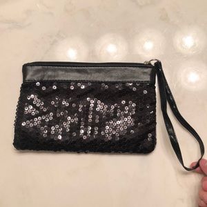 Wristlet with card slot n interior pocket